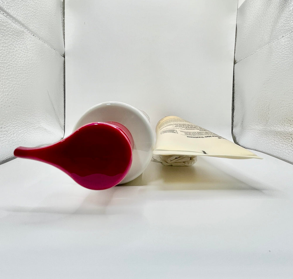 RGIII Vanity display of the 2-piece hair care set.