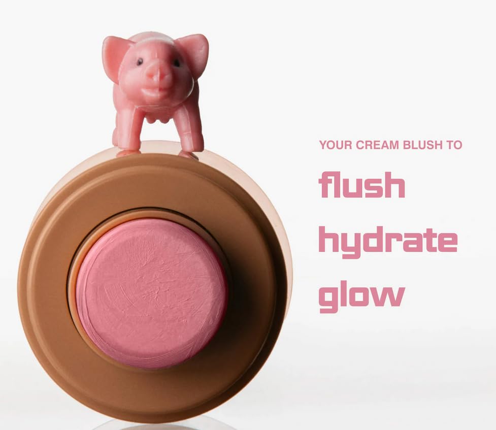 Travel-friendly Piggy compact in purse-friendly design for day-to-night touch-ups