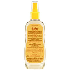 Ricitos de Oro Chamomile Clarifying Lotion pour demonstrates even application