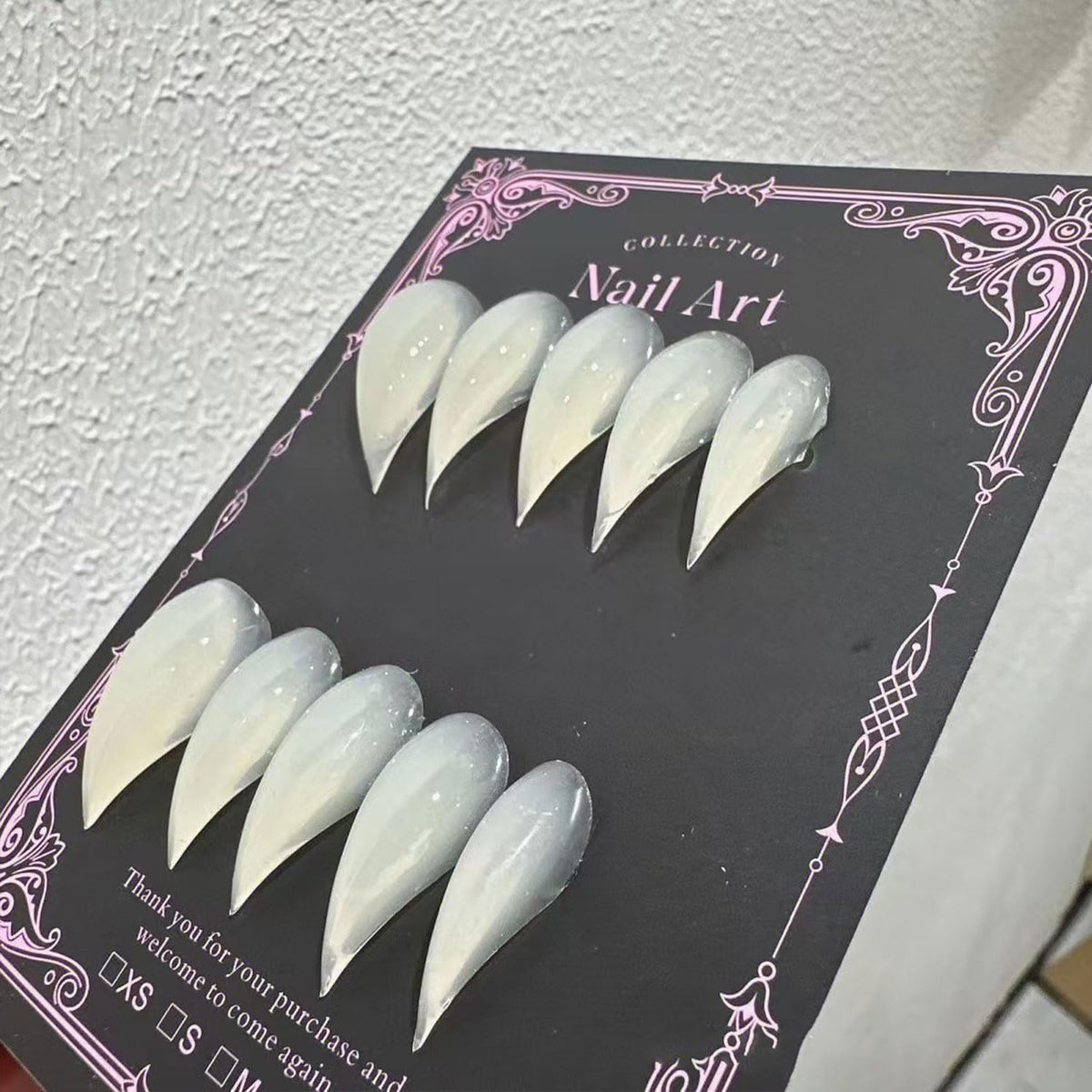 RIICFDD dragon claw design nails in a gift-ready Halloween box for bold style