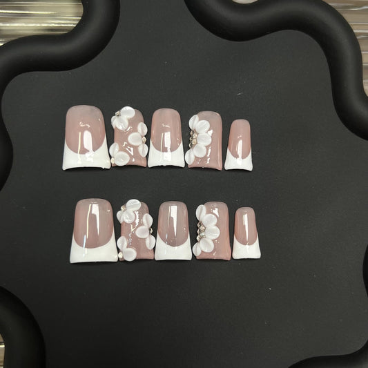RIICFDD duck press-on nails application step for quick glam look