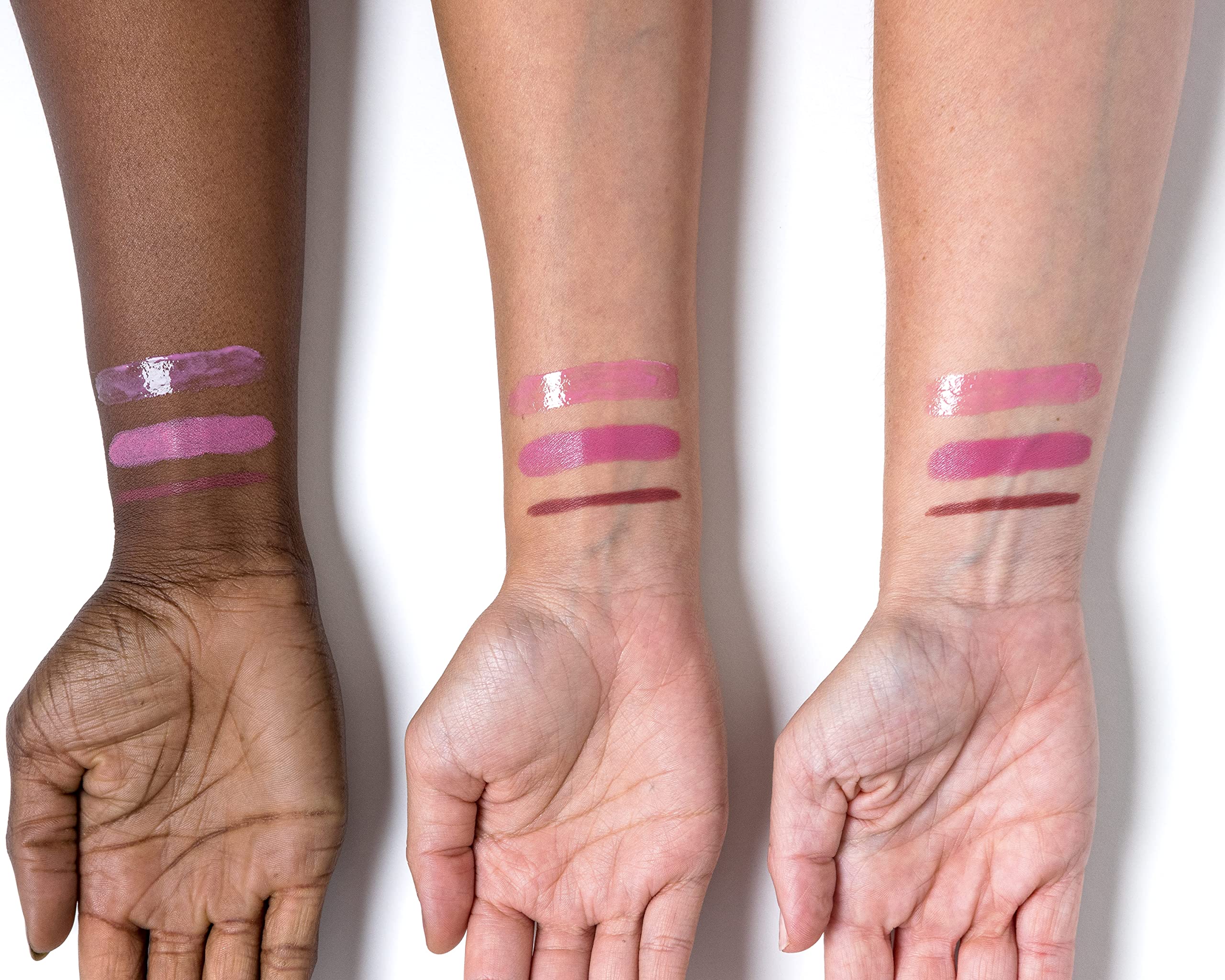 Rinna Beauty Icon Lip Kit Pinky on-lips look with soft pink hue