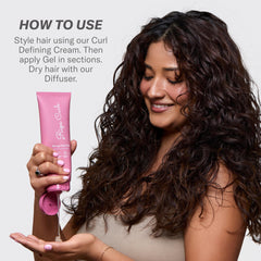 Rizos Curls Strong Hold Gel delivers a flake-free finish.