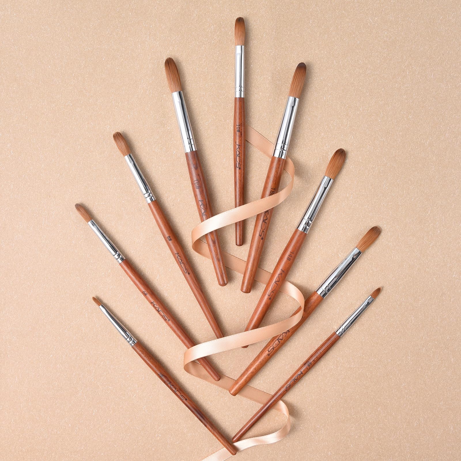 Rolabling nail brush round-head design eases nail art detailing.