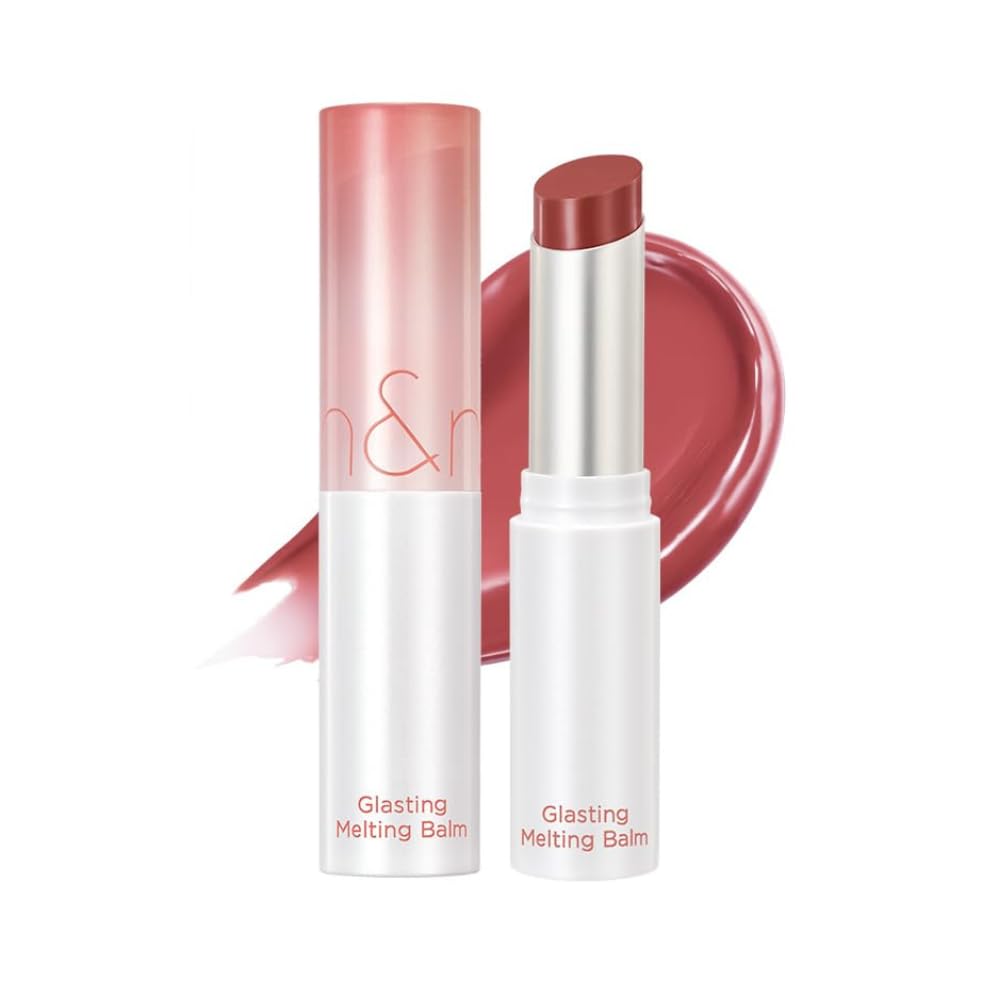 rom&nd Glasting Melting Balm adds a glossy glow with lightweight hydration on lips