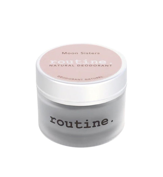 Routine Moon Sisters rose-neroli-lavender-vetiver blend showcases a soft floral scent.