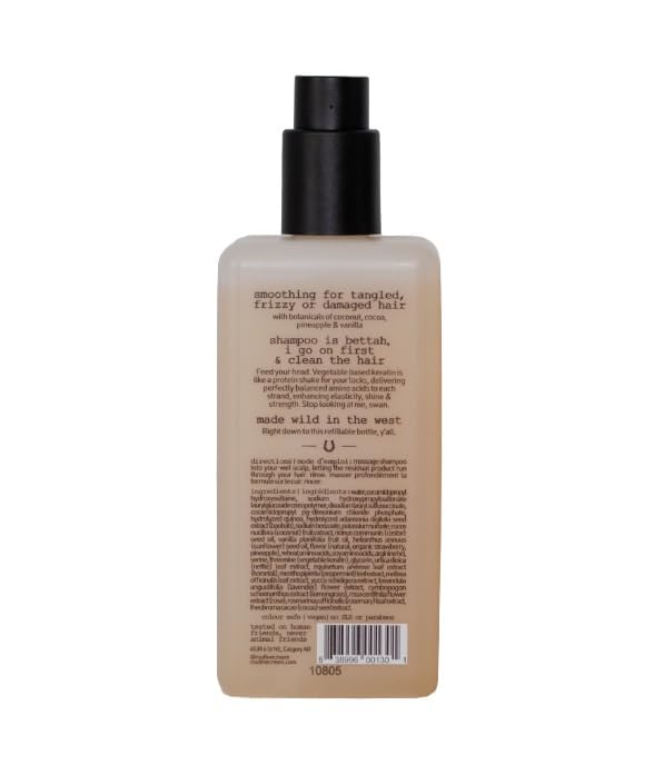 Baobab, quinoa and keratin ingredients close-up in Routine Shampoo