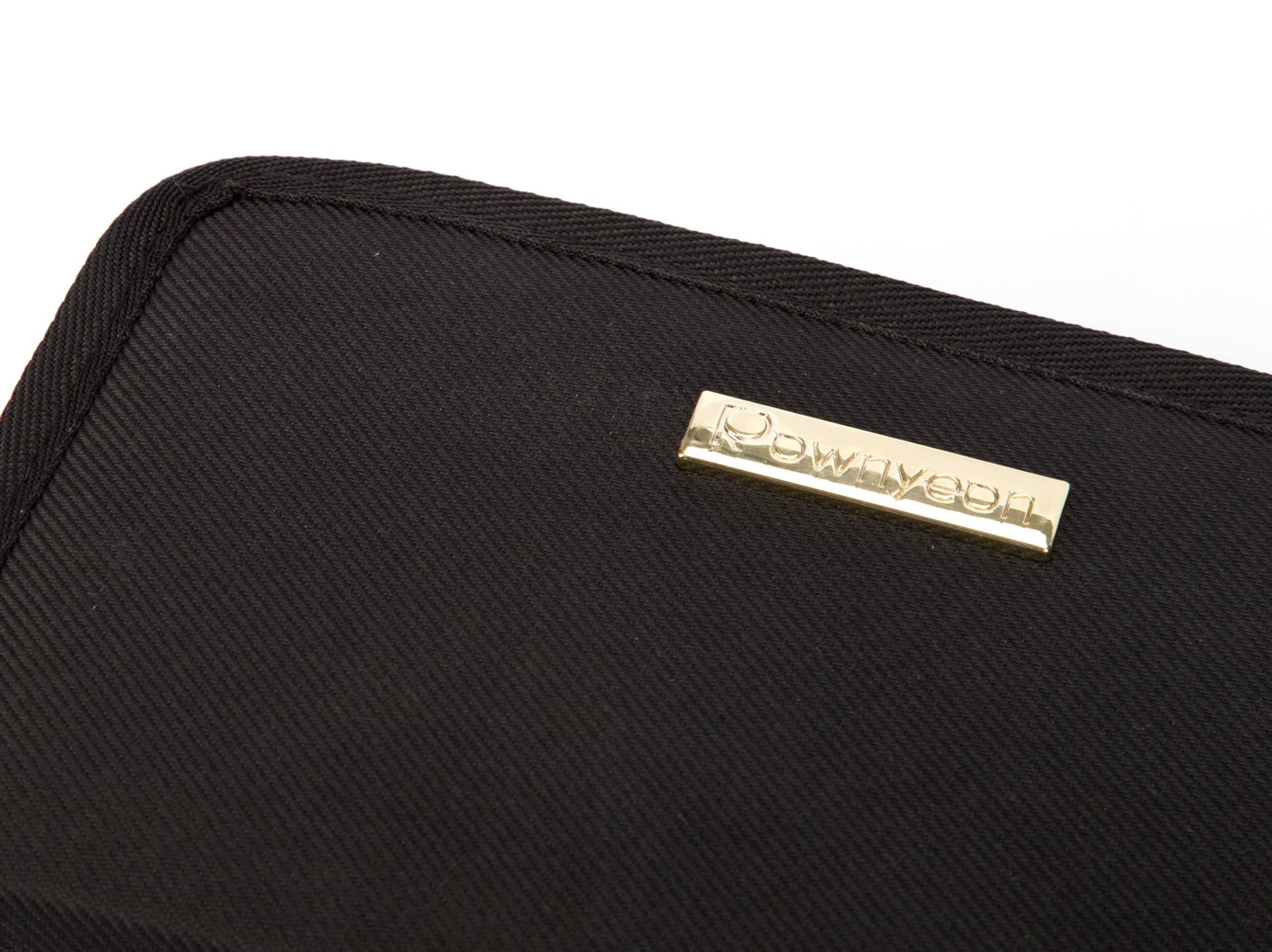 ROWNYEON waterproof Oxford fabric stands up to daily travel