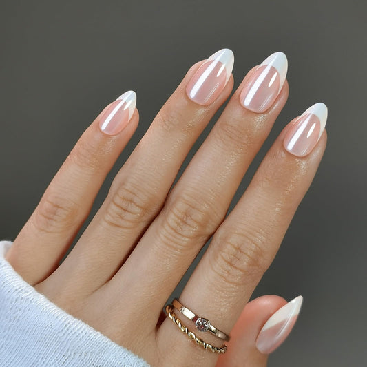 RPNZL French Toast nails kit with a glossy finish for salon-quality at-home manicures.