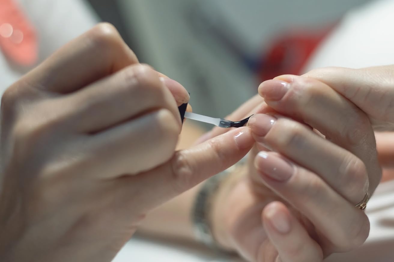 Rugged Beauty precision brush applicator enabling easy controlled top coat application.