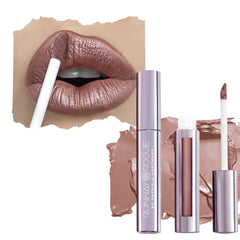 Runway Rogue Pearl Glam bottle pour shows shimmering long-wear color