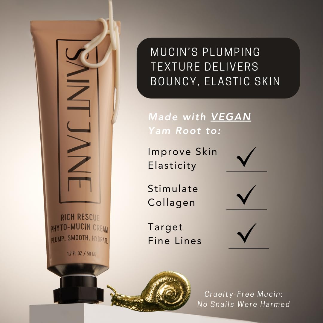 SAINT JANE Rich Rescue Cream application scene for smooth skin prep