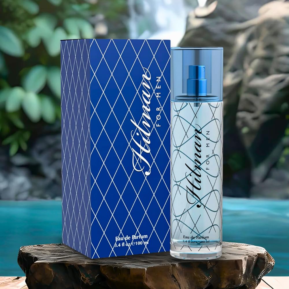Sandora Fragrances bottle emphasizing cedarwood and amber base for a clean woody finish.