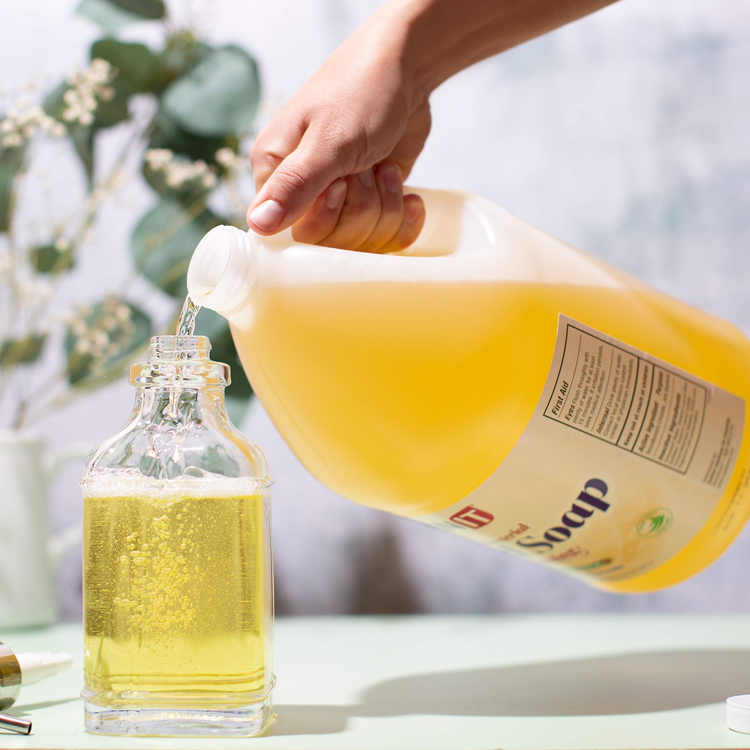 Sanit aloe vera moisturizing foam provides gentle hydration during handwashing