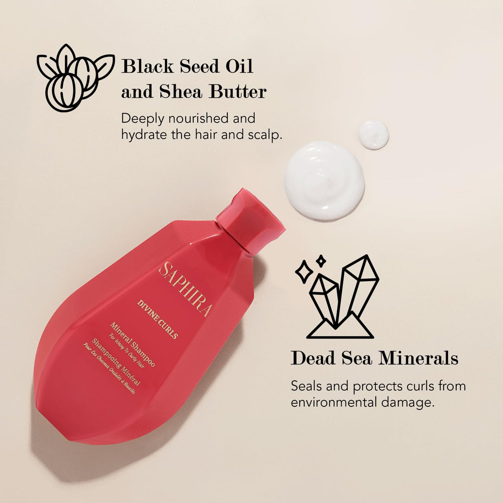 Saphira Divine Curls Shampoo lather closeup with rich foam
