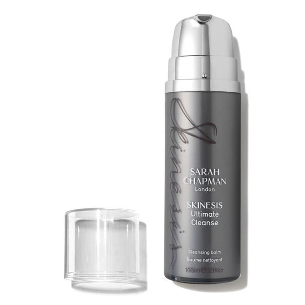 Sarah Chapman Skinesis Ultimate Cleanse on hand, creamy lather for gentle cleansing.