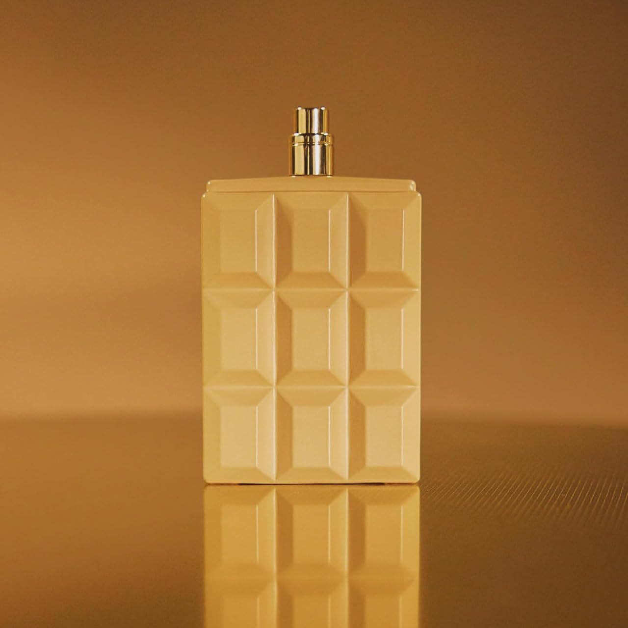 SCENT BEAUTY Sabrina Carpenter Caramel Dream packaging showcases chic, gift worthy presentation