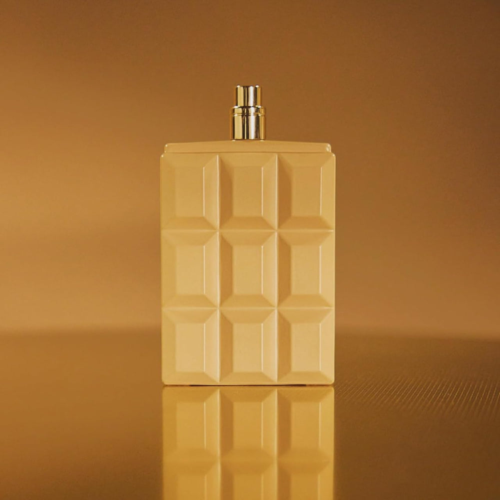 SCENT BEAUTY Sabrina Carpenter Caramel Dream packaging showcases chic, gift worthy presentation