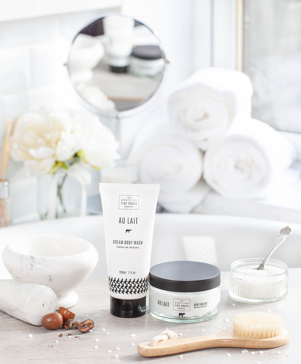 Guide to applying Au Lait Cream Body Wash for a gentle cleanse