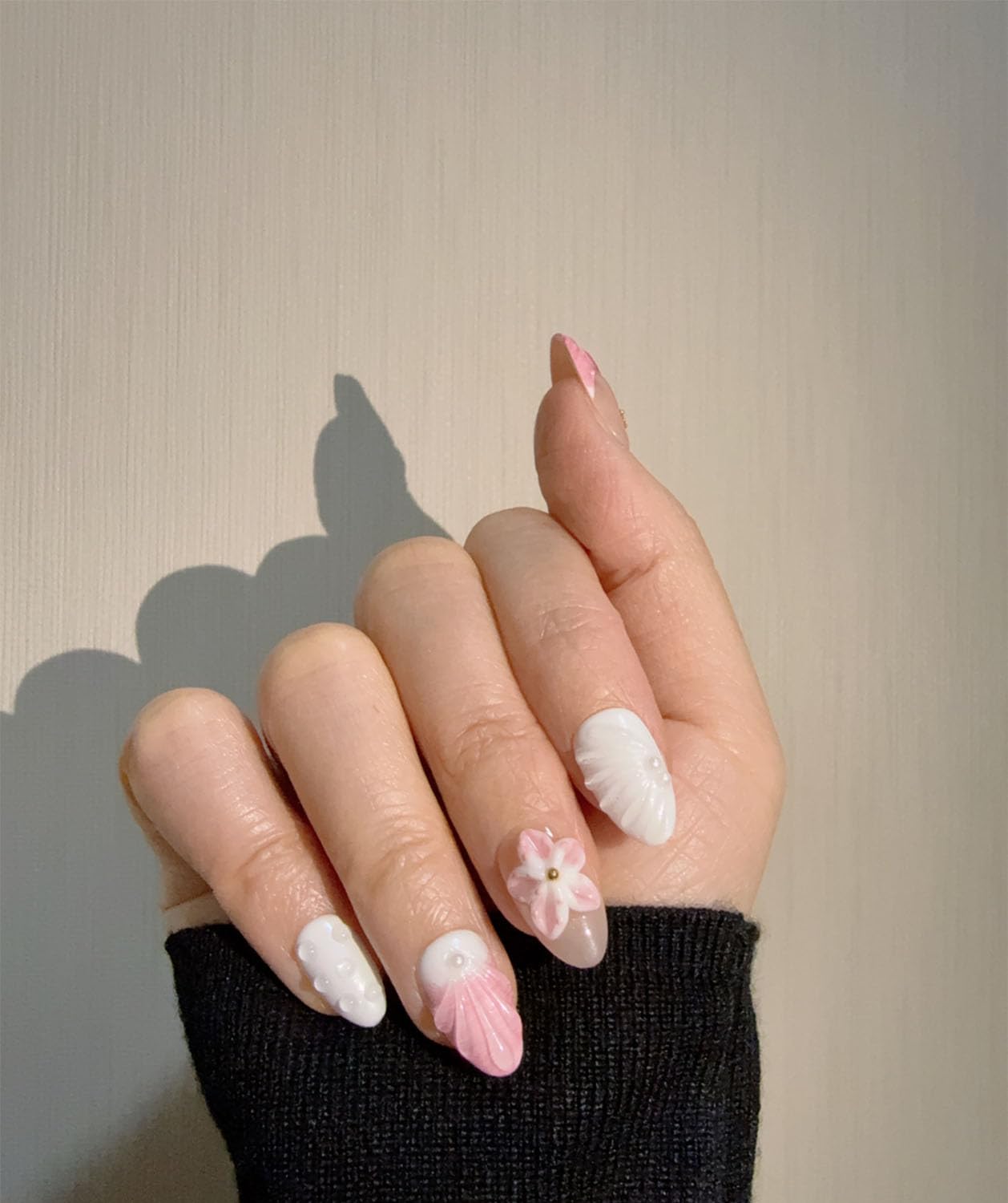 Seashell water drop detail nails add subtle sparkle for day or night