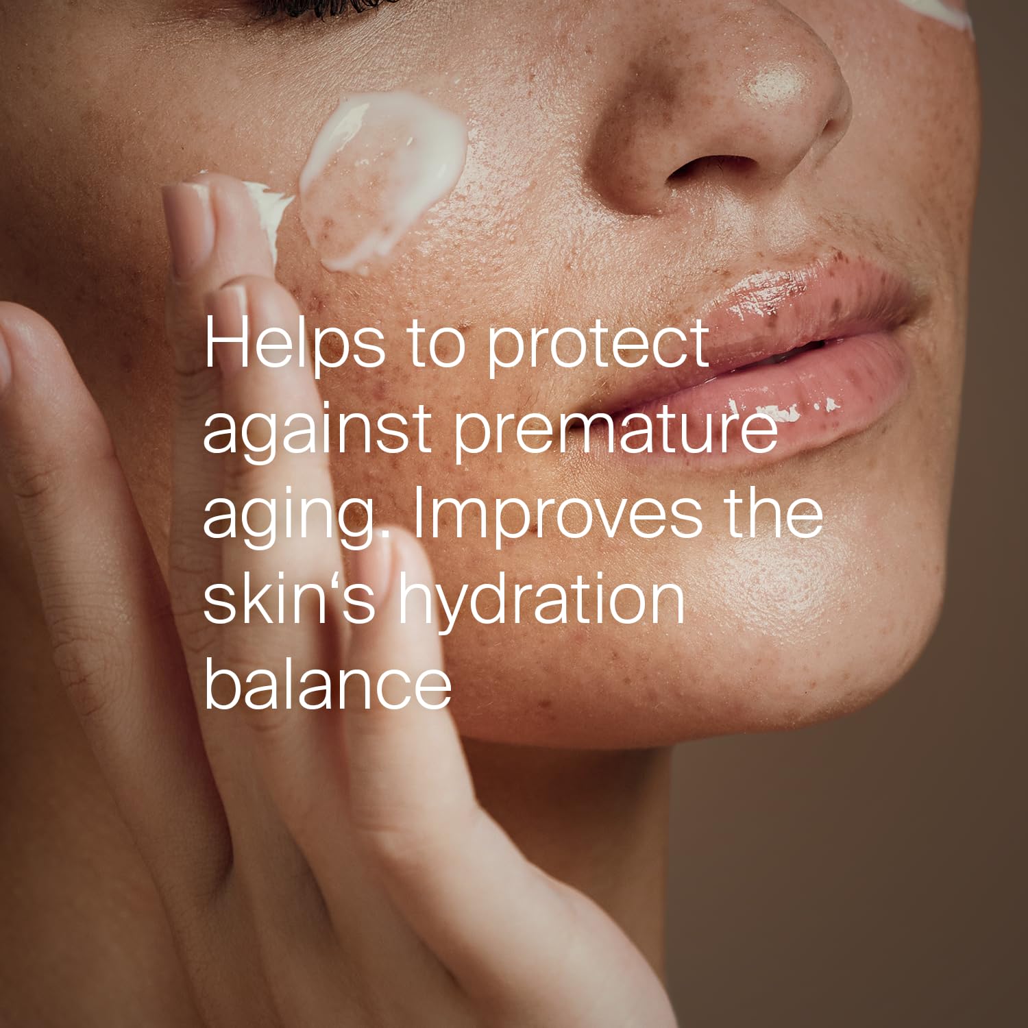 SEBAMED Moisturizing Face Cream texture close-up reveals rich, creamy hydration.