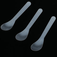 Senkary face mask spatula with rounded edge for comfortable use.