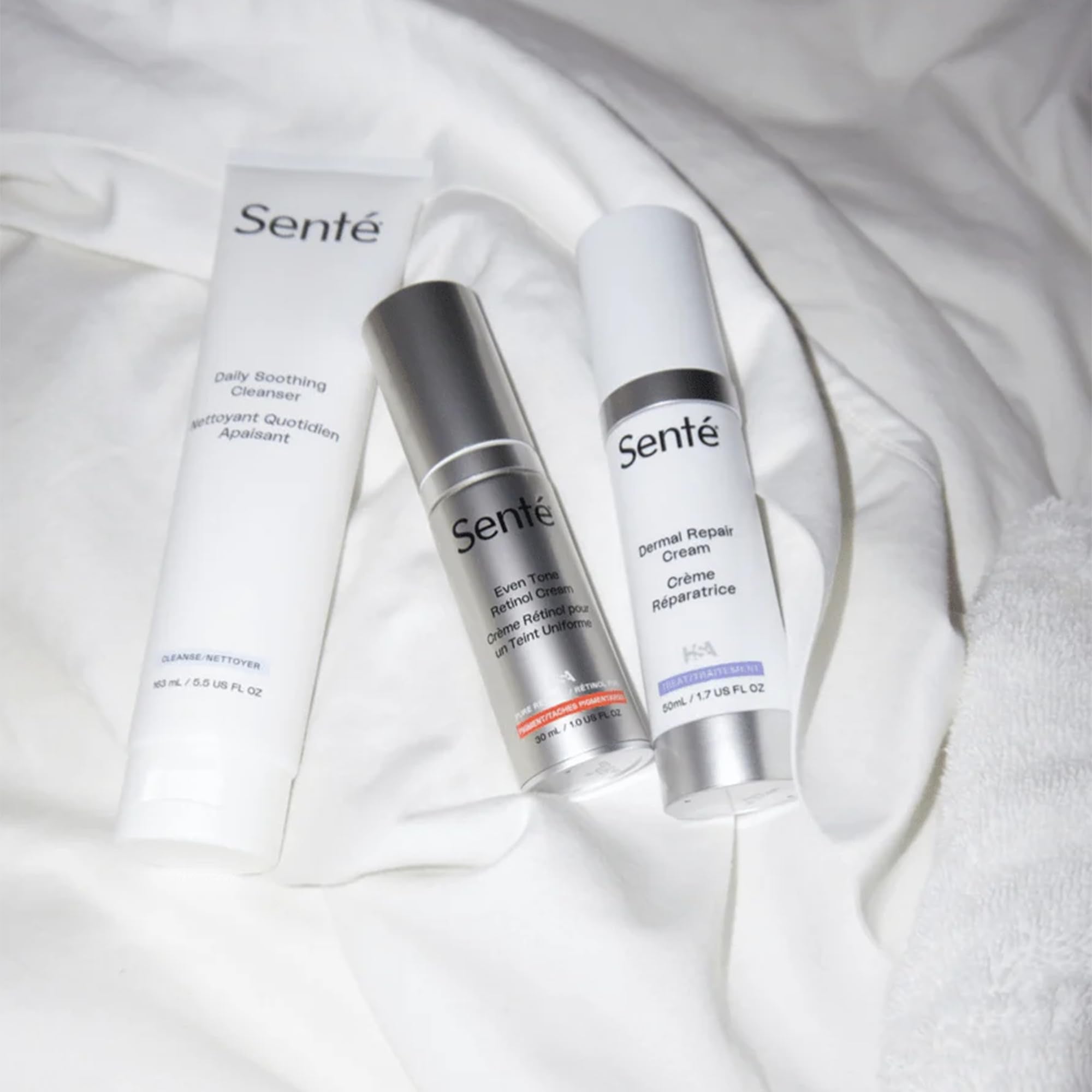 Texture close-up of Sente cleanser for dry skin