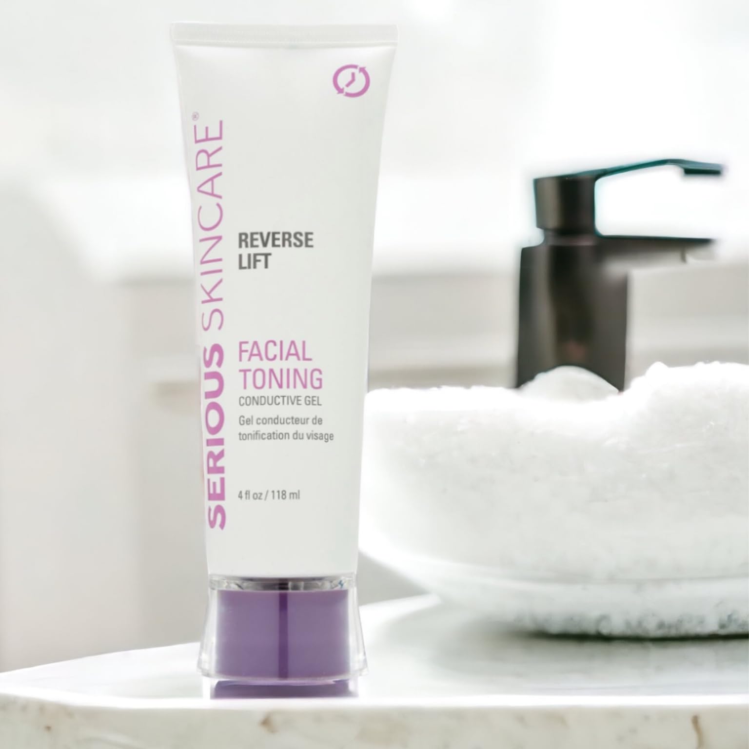 Lightweight water-based formula for comfortable, non-greasy use