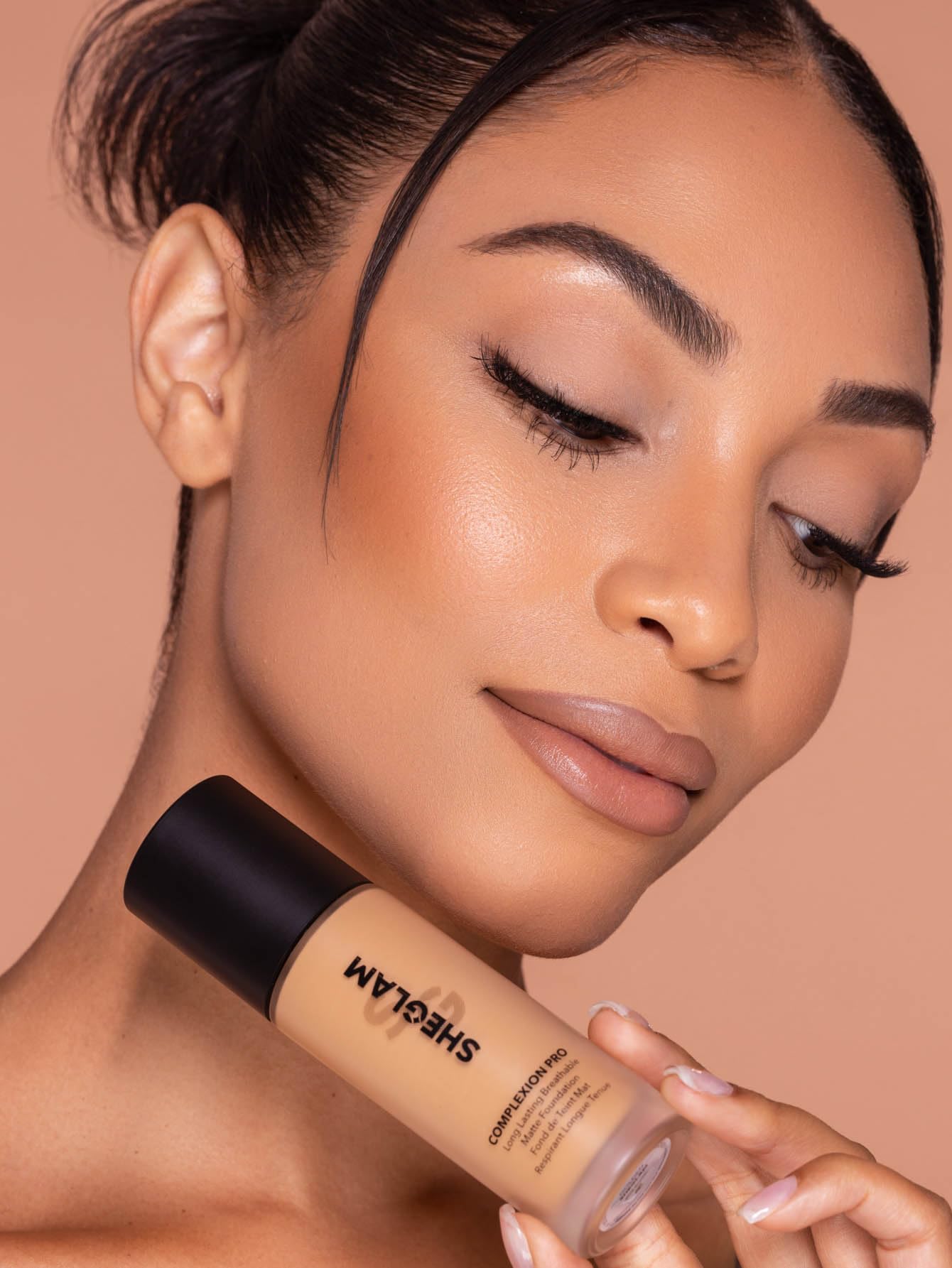 SHEGLAM matte finish texture on skin delivers velvety coverage.