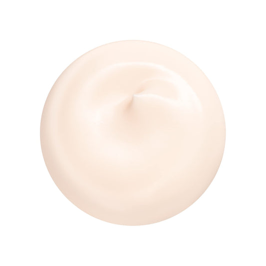 Shiseido Essential Energy Day Cream texture shot highlights light gel-cream hydration.