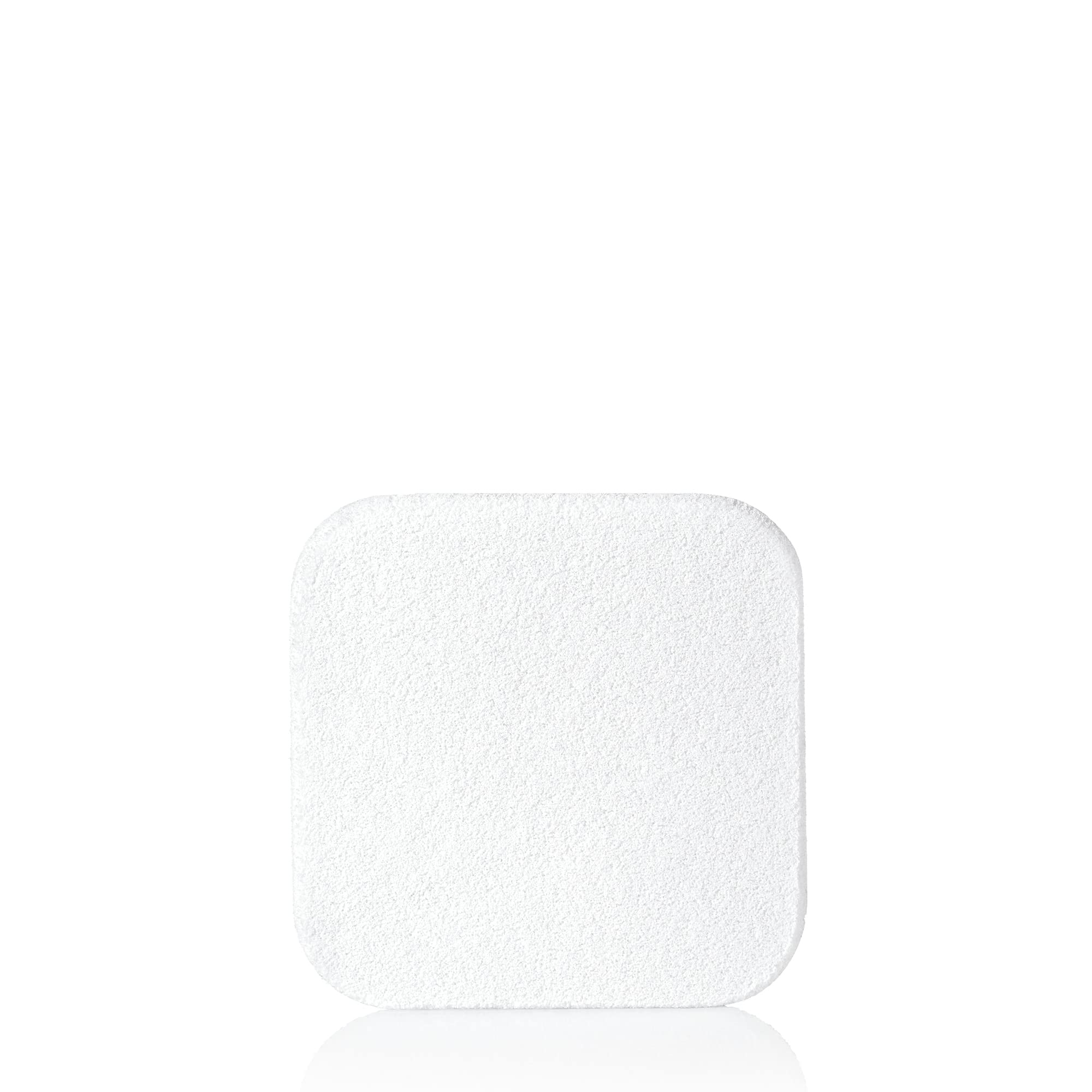 Shiseido Synchro Skin copper-450 apply-on-skin shows even coverage.