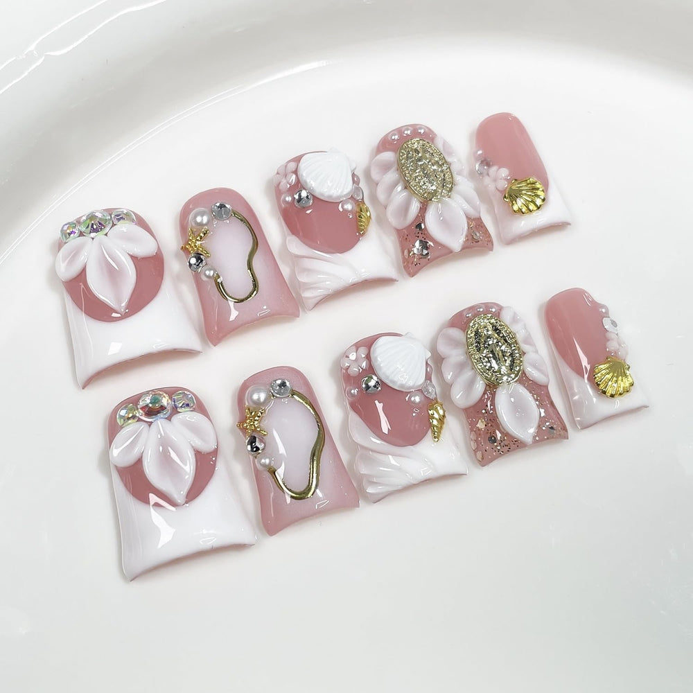 Multi-layer gel and thick acrylic give Short Duck nails durable shine