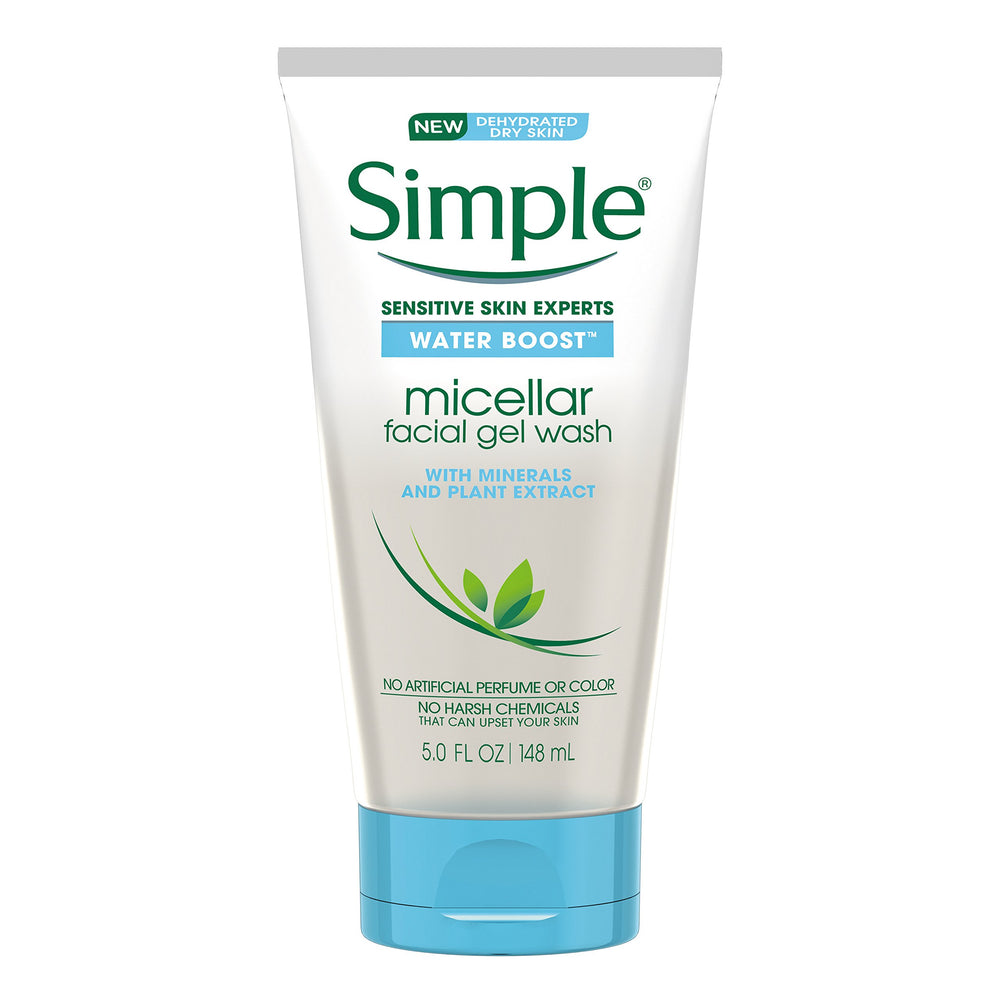 Simple Water Boost bubbles cleanse the face with a light gel texture for sensitive skin.