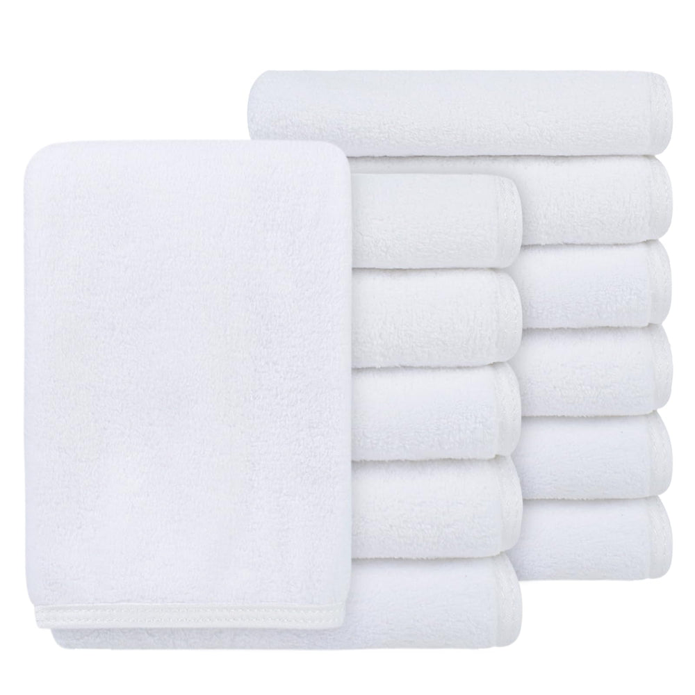 SINLAND absorbent coral velvet washcloth with plush microfiber texture for gentle cleansing.