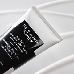 Sisley Paris Moringa Oil ingredient spotlight highlighting natural nourishment