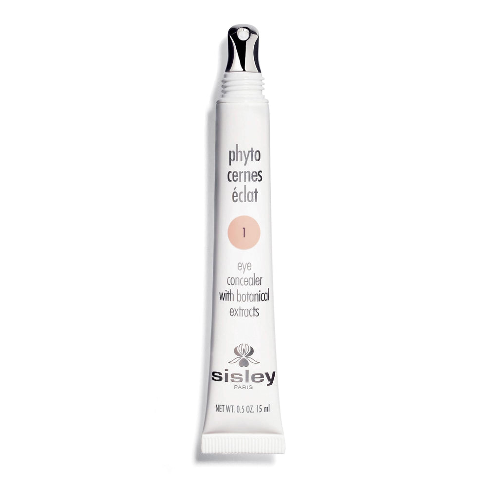 Phyto-Cernes Eclat creamy texture delivering natural finish.