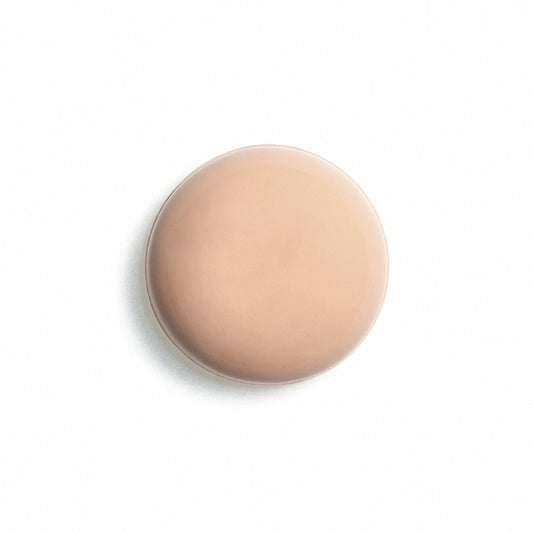 Close-up swatch of Phyto-Hydra Teint No.1 Light blends evenly for a seamless complexion.