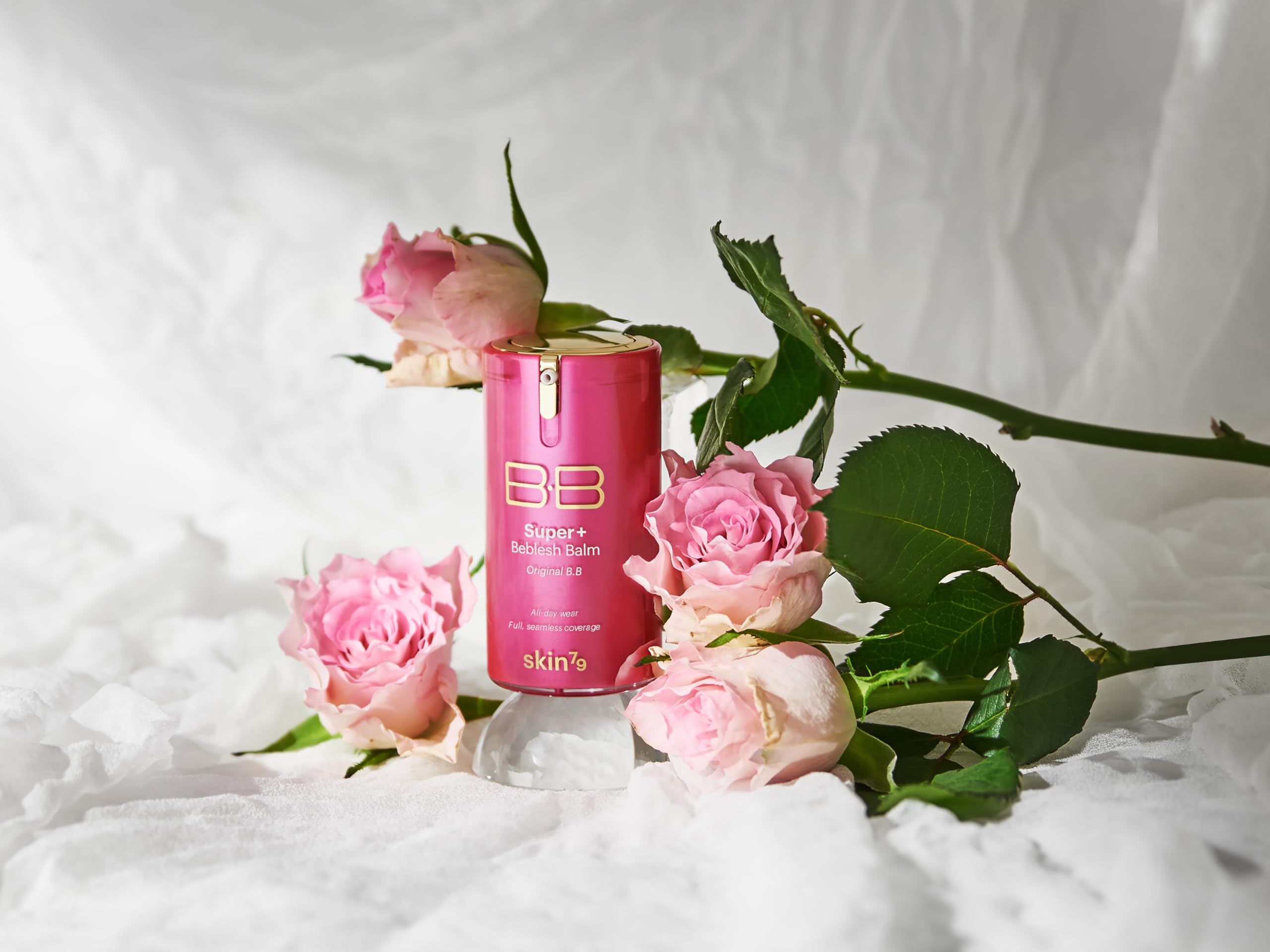 Wide shade compatibility helps even complexions