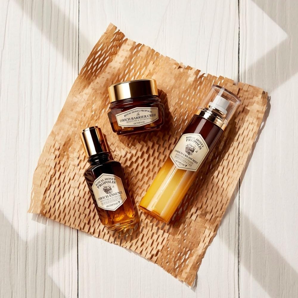 SKINFOOD 1957 Royal Honey Propolis Enrich Essence soft skin illustration; daily moisture support.