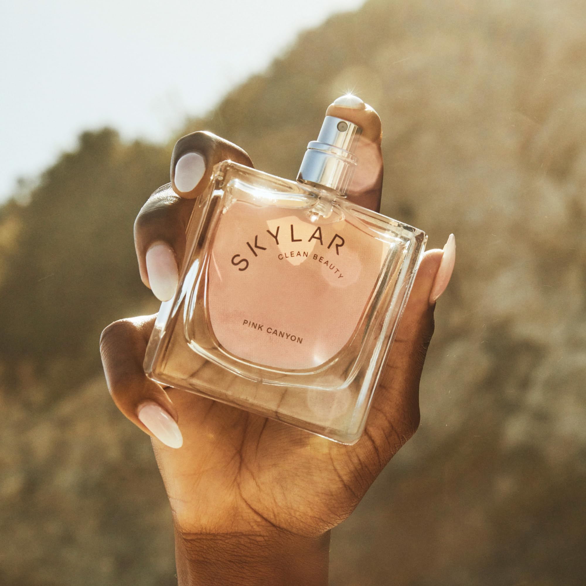 Skylar Pink Canyon top notes graphic reveals grapefruit and lemon zest.