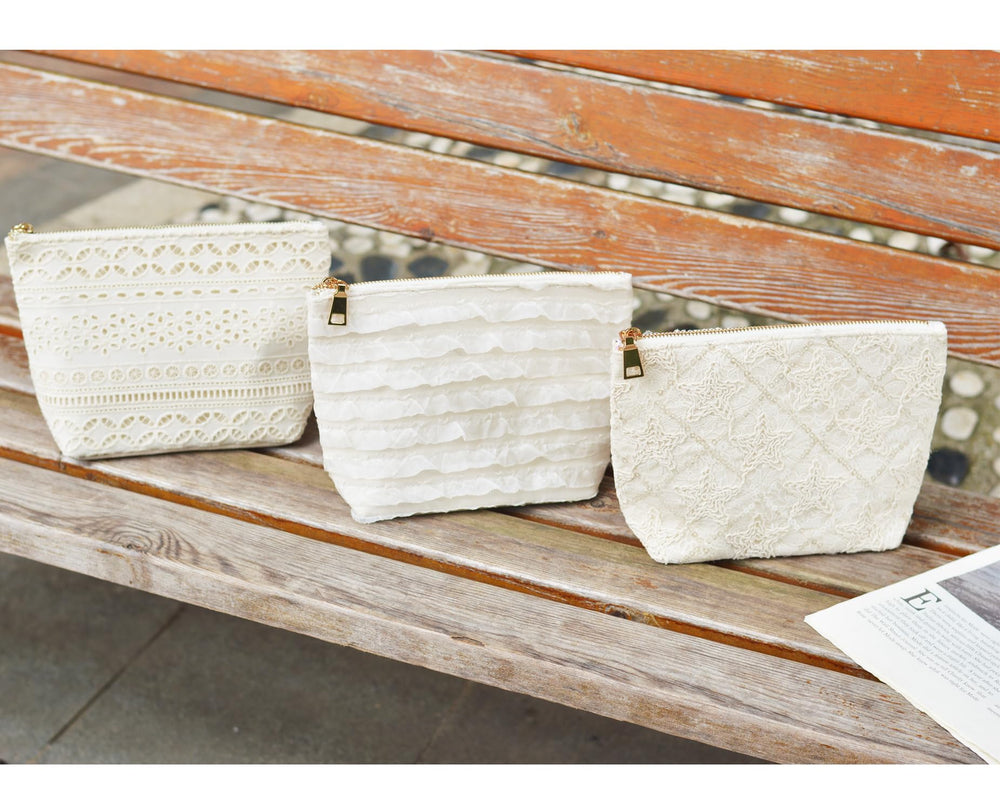 Sliimagetu double-sided cosmetic bag features durable pattern for daily use.