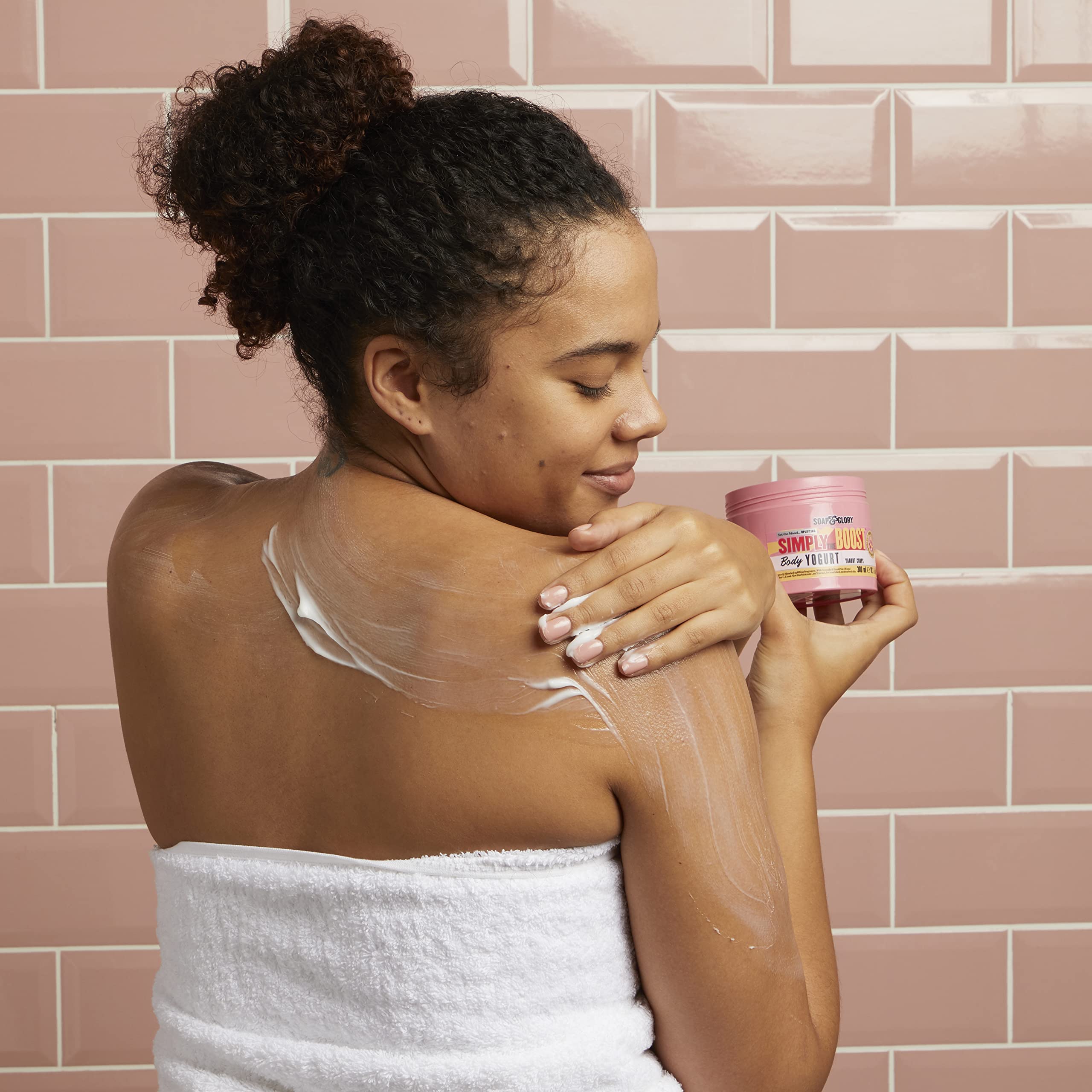 Soap & Glory Simply The Boost avocado oil glow emphasizes nourishing oils