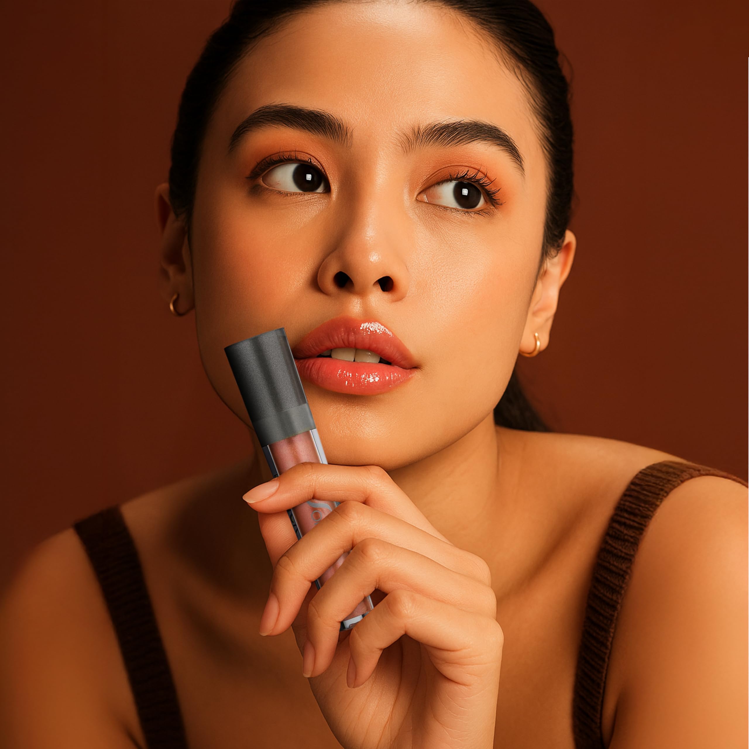 SORMÉ Lip Thick Gloss Diva shine image displaying enhanced luster and hydrated lips.
