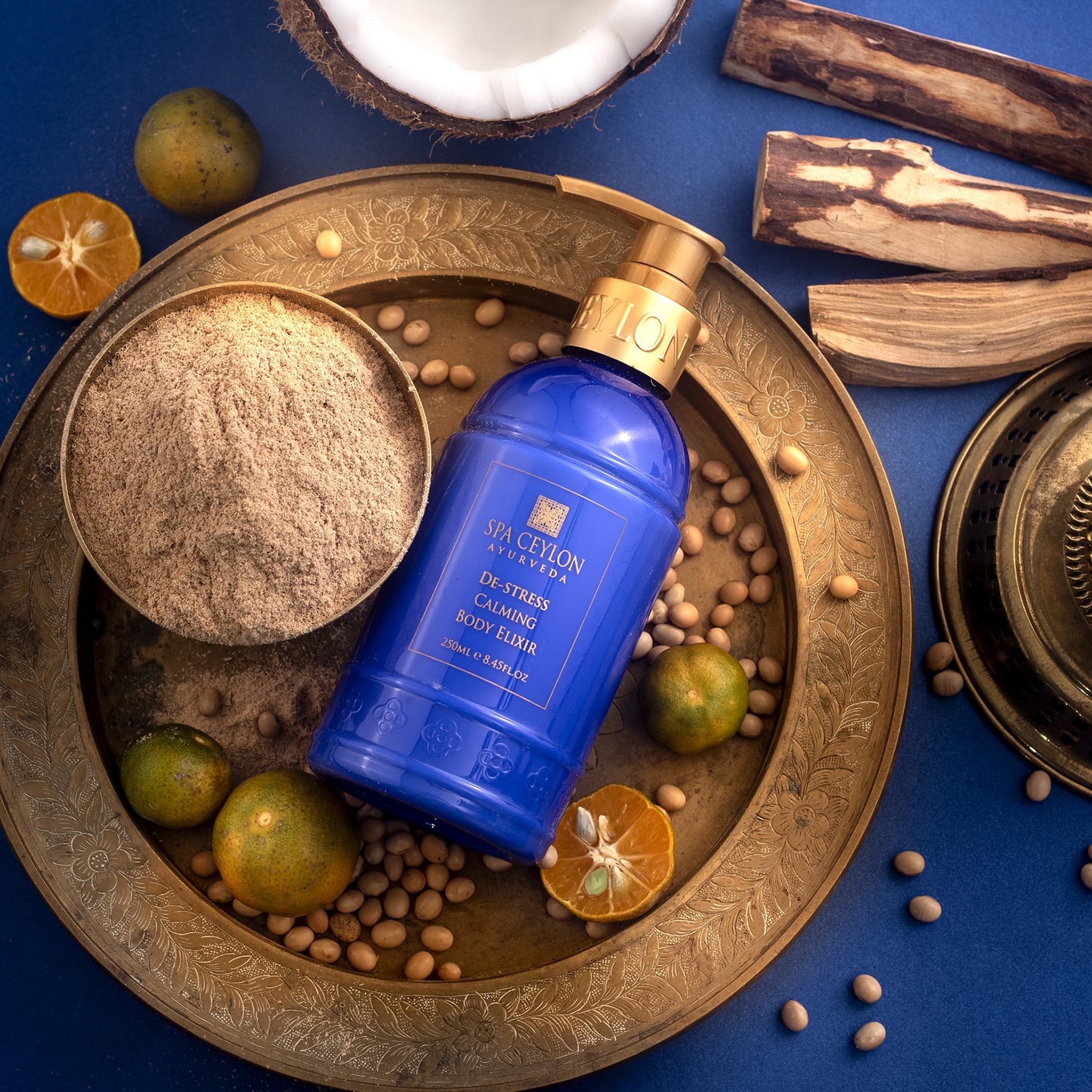 SPA CEYLON De-Stress Elixir silky oil texture on palm