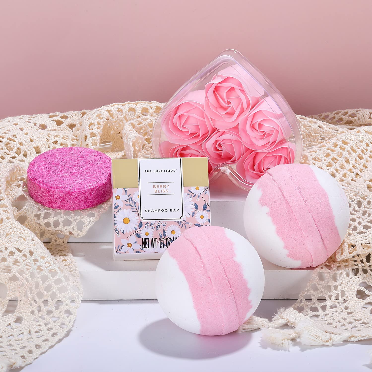 Spa Luxetique Daisy Dream gift set packaging ready for gifting