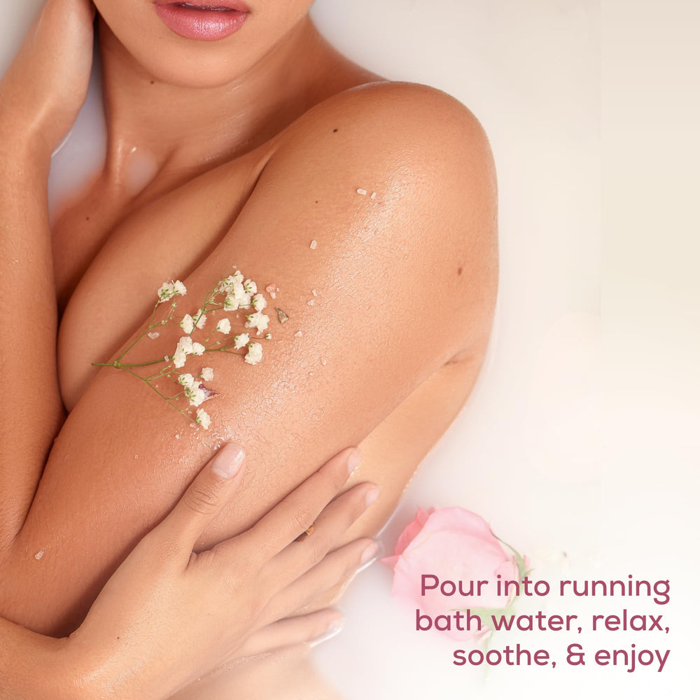 SPICE BEAUTY Goat Milk & Rose Soak rose petals close-up conveying luxe aroma