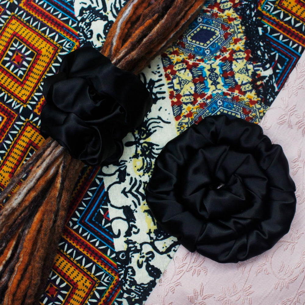 Spiral Lock Hair Tie extralarge closeup shows durable, handcrafted construction.