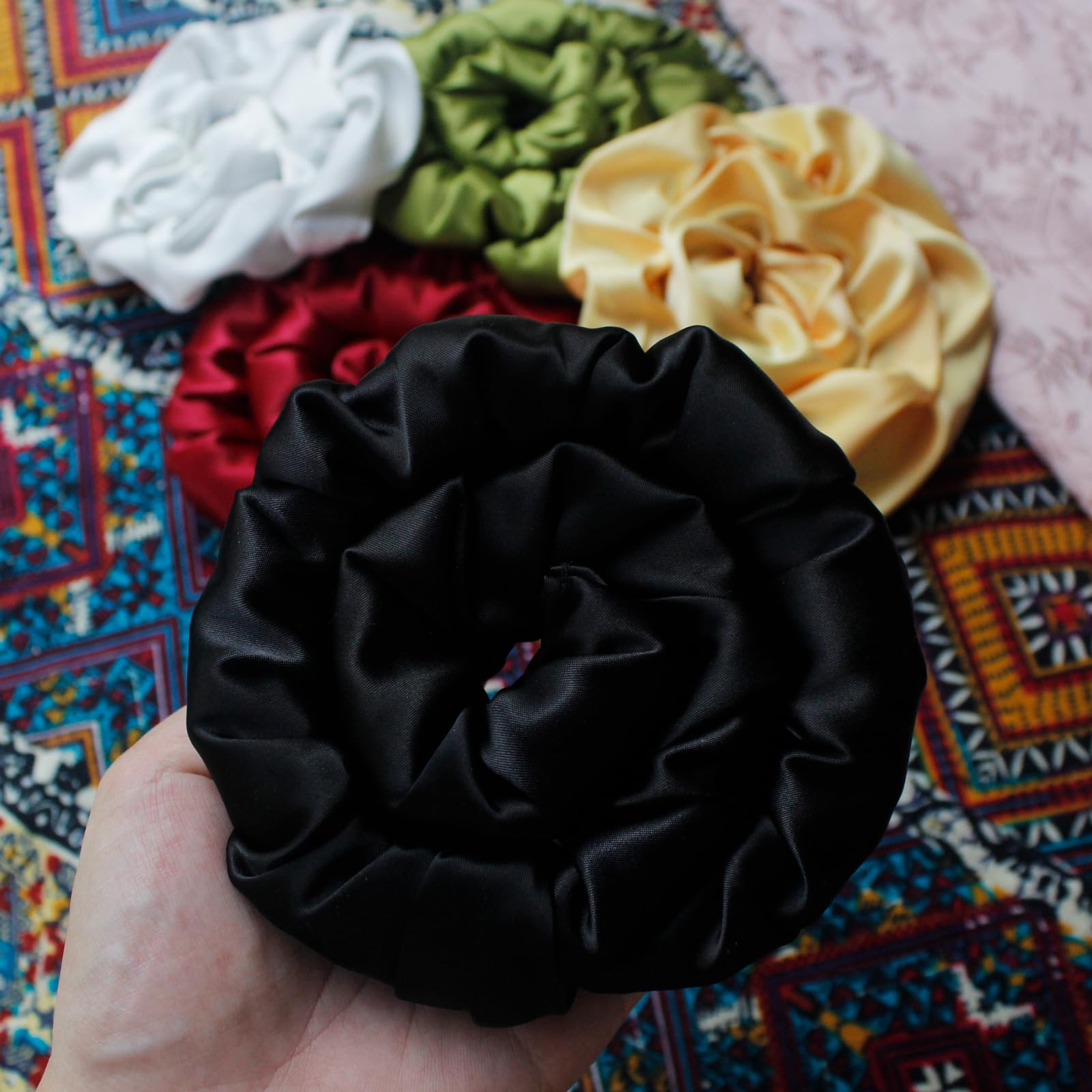 Spiral Lock Hair Tie extralarge on dreadlocks demonstrates easy, slip-free wear.
