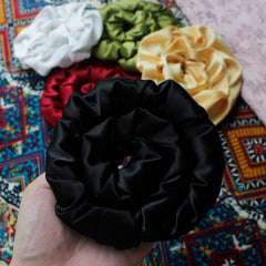 Spiral Lock Hair Tie extralarge on dreadlocks demonstrates easy, slip-free wear.