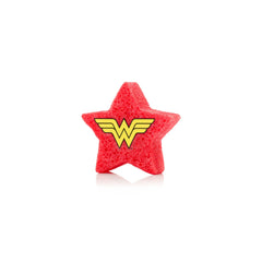 SPONGELLÉ Wonder Woman Lavender buffer in action demonstrates exfoliation for smooth, refreshed skin.